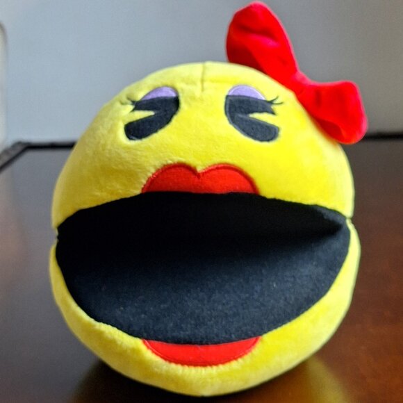 7" Ms Pac-man Plush - Picture 1 of 5